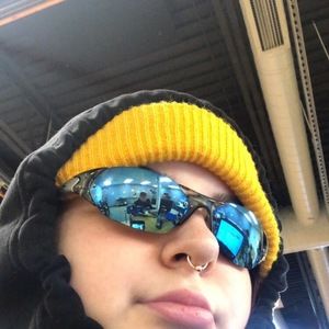 Meet your Posher, Alexus